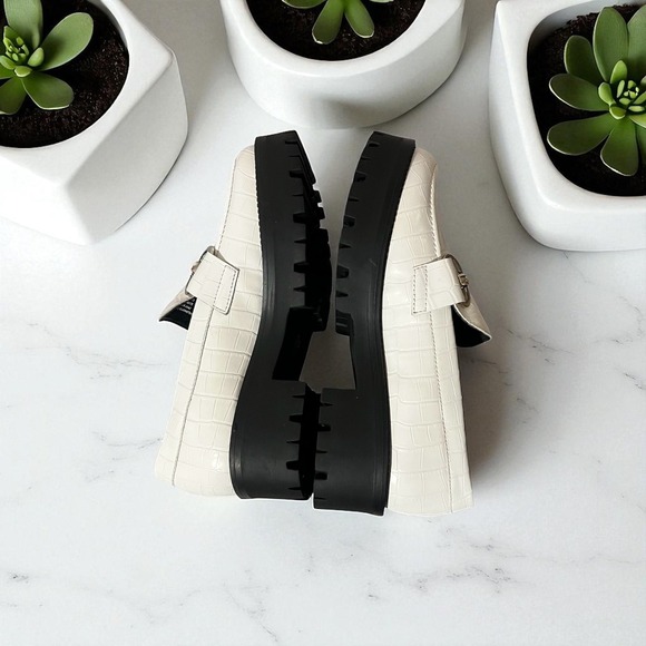 Steve Madden‎ Lug Sole Loafers Size 7.5 White Croc Embossed Hardware Accents - Picture 7 of 9